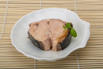 Canned tuna