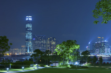 Naklejka premium Hong Kong City at night