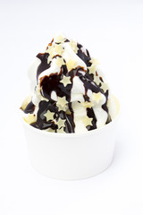 Frozen Yogurt mit Schokosternchen