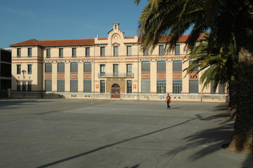 Naklejka premium collège Moulin 1