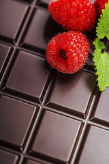 dark chocolate bar with raspberry