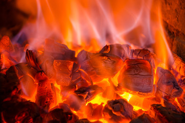 Hot coals in the fire - 72150278