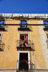 edificio en ruinas