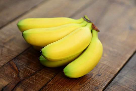 Hanycon 50 Banane Artificiali In Miniatura – Finto Cibo In Resina Per Casa, Fotografia E Decorazioni Feste