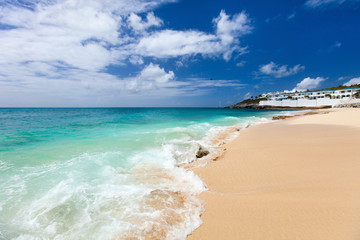 Fototapeta na wymiar Cupecoy beach on St Martin Caribbean