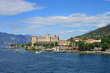 Fototapeta na wymiar View of Torri del Benaco