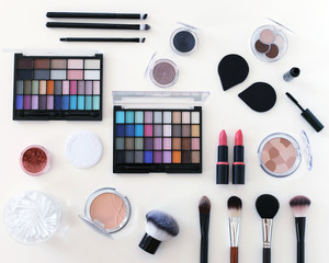 Make-up table