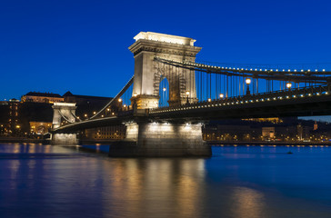 Fototapeta na wymiar Chain Bridge in Budapest, Hungary