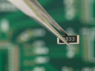 Resistors in tweezers