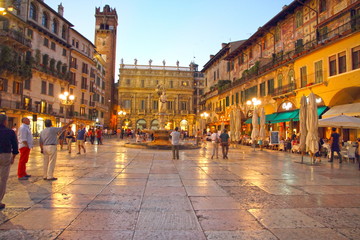 Fototapeta na wymiar Verona,Piazza delle Erbe, Italy