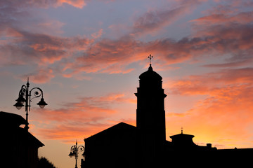 Silhouette of a church in Pisa