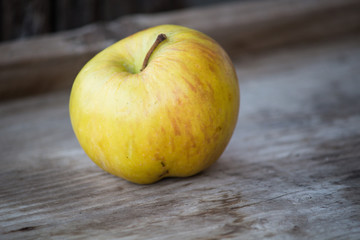 yellow apple