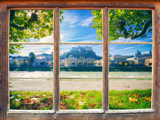 Blick durchs Fenster - Salzburg Stadt