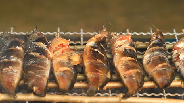 Catfish is grilling.
