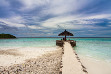 Rest in Paradise - Malediven - Strand und Steg