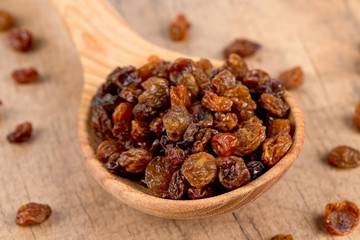 raisins in a spoon