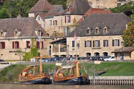 gabares sur la Dordogne