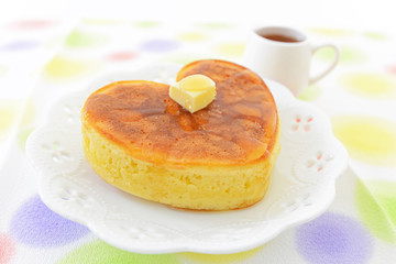 ハート型パンケーキ