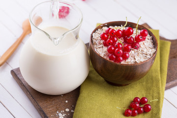 Oat flakes with milk