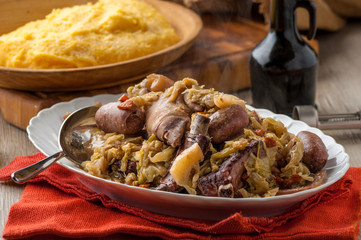 Bottaggio o cassoeula  con polenta gialla