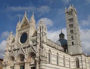 Fototapeta na wymiar Catedral de Siena