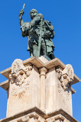 Obraz premium Monument to Admiral Roger de Lluria in Tarragona