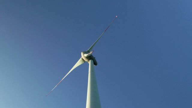 Wind wheel-blue Sky, Windrad - blauer Himmel, UHD 4K