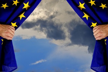 Gewitter Wolken in EU ziehen auf