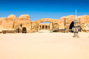 Fototapete Rund Das Set für den Star Wars-Film steht immer noch in der tunesischen Wüste © Lukasz Janyst