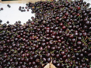 cherries organic market