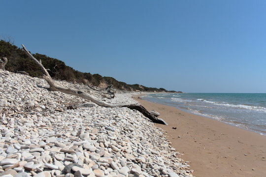 Spiaggia selvaggia, Riserva naturale fiume Irminio, Ragusa