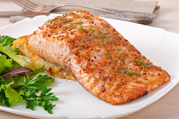 Baked salmon with honey-mustard sauce and potato gratin