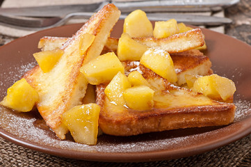 French toast with caramelized apples for breakfast