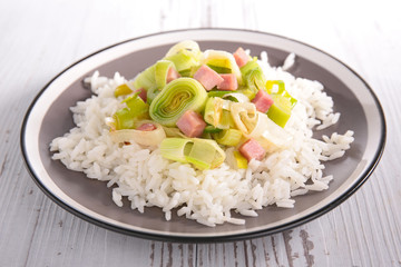 leek cooked with bacon and rice