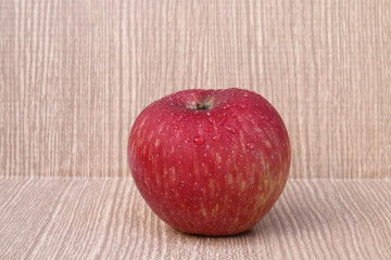 red apple