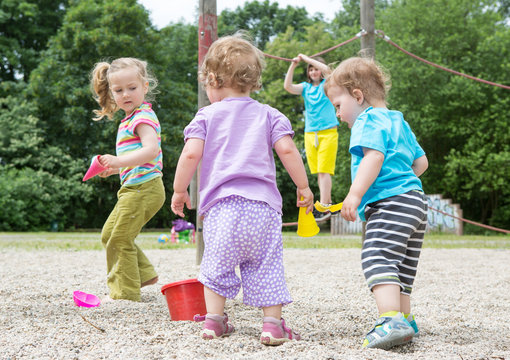 auf dem spielplatz