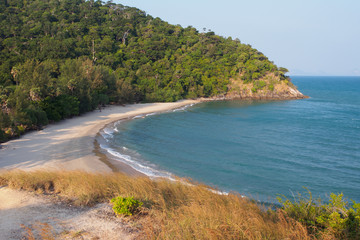 Fototapeta na wymiar Beach in Koh Lanta National Park