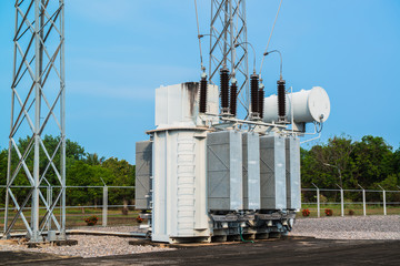 Transformer station and the high voltage electric pole