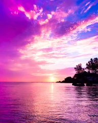 Fototapete Violett Fantasy-Skyline-Insel