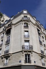 Obraz premium Immeuble ancien à Paris 