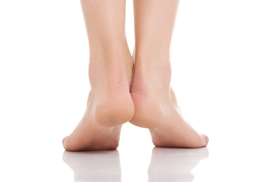 Female nude feet