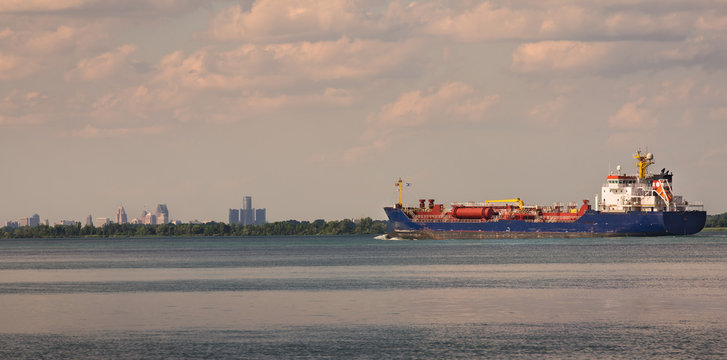 Detroit River Shipping