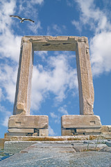 Ancient gate of Apollon temple at the island of Naxos in Greece - 72410053