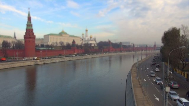 The Moscow Kremlin embankment flow machines timelaps titl shift