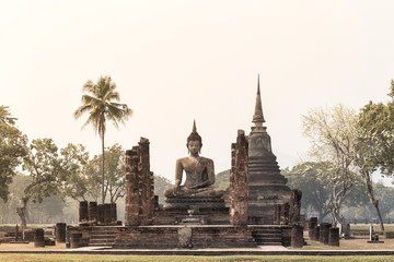 Fototapeta na wymiar Old temple in Sukhothai