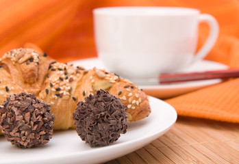 Breakfast time.