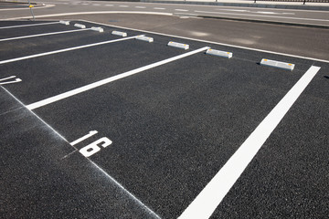 屋外の平置き駐車場