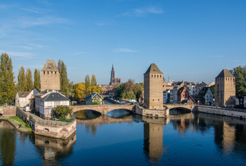 Les ponts couverts à Strasbourg - obrazy, fototapety, plakaty