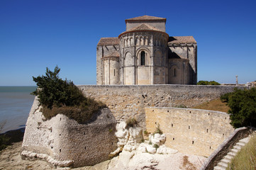 Église romane Sainte-Radegonde à Talmont-sur-Gironde