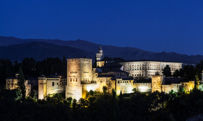 Fototapeta na wymiar Alhambra by night